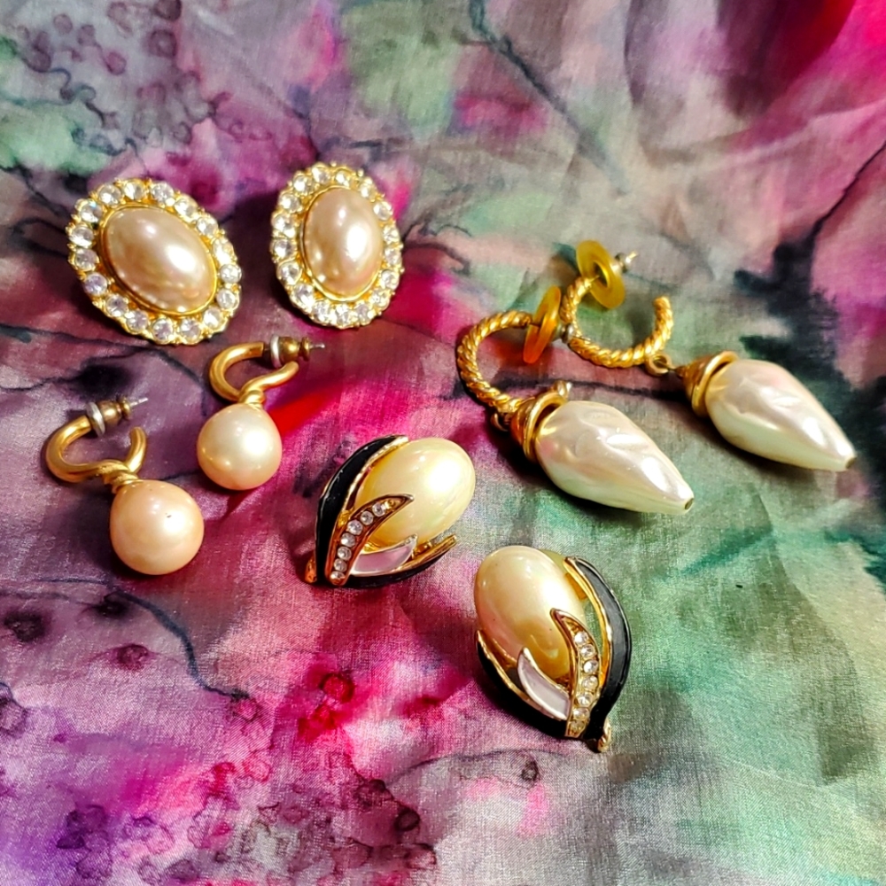 4 pair faux pearl earrings